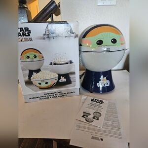 Disney Star Wars The Mandalorian/Baby Yoda Popcorn Maker New In Box